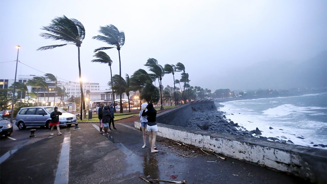 Cyclone Belal : La Réunion balayée par un violent ouragan